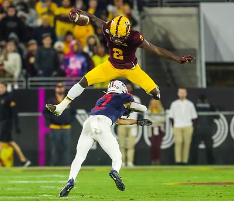 San Francisco 49ers wide receiver Brandon Aiyuk hurdles defender at end of  33-yard reception